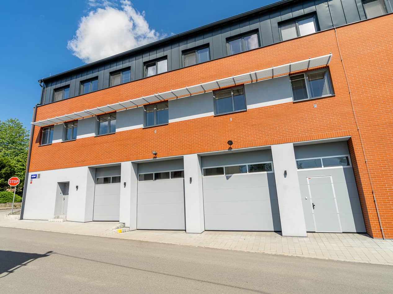 Sektionale Garagentore für die Industrie