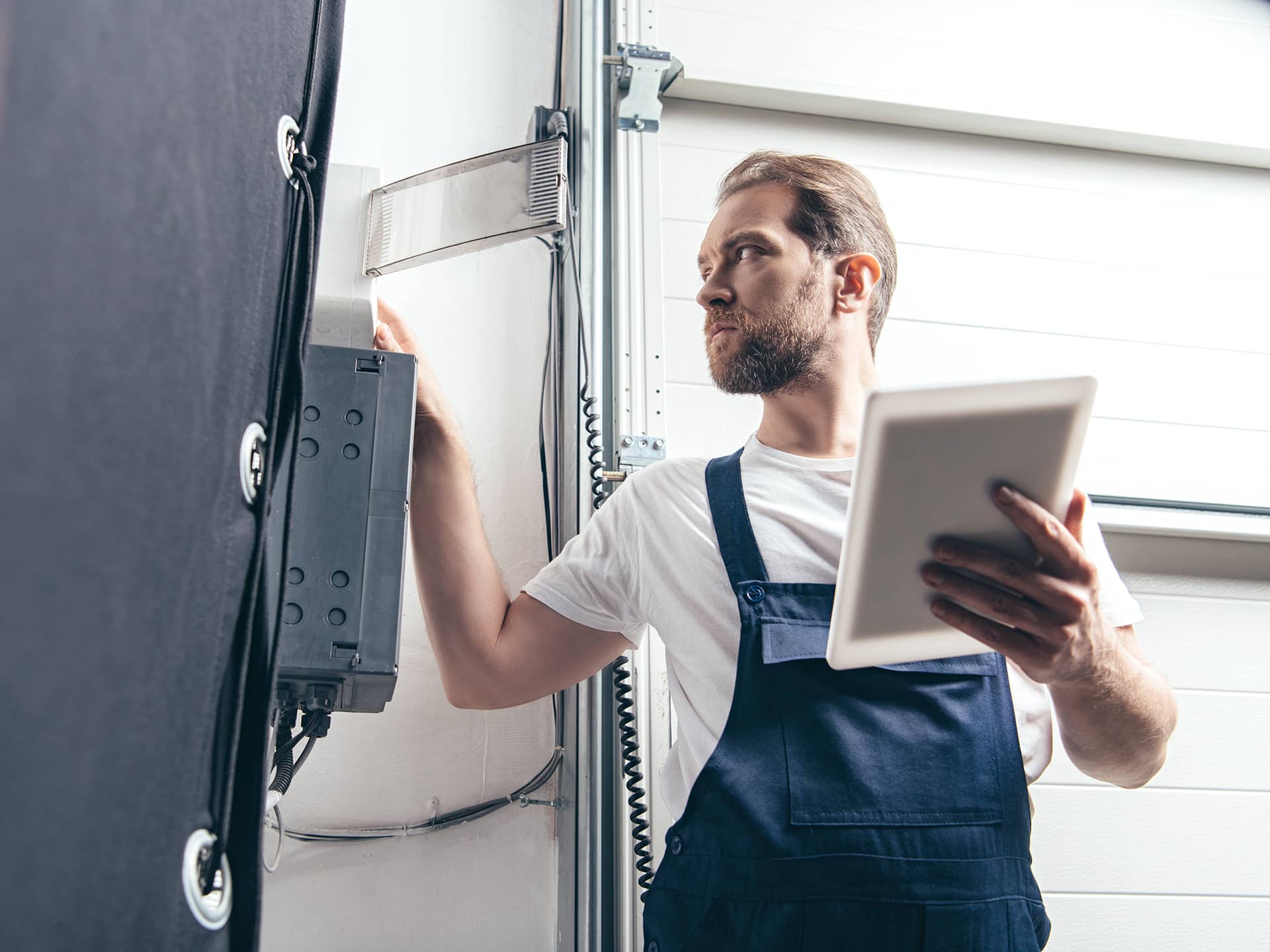 Garagentor-Servicemann